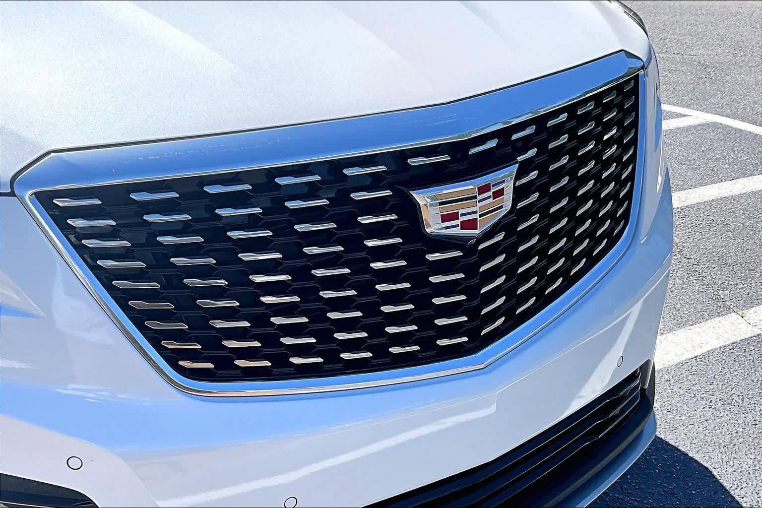 Used 2024 Cadillac XT5 Premium Luxury w/ Technology Package FWD image 30