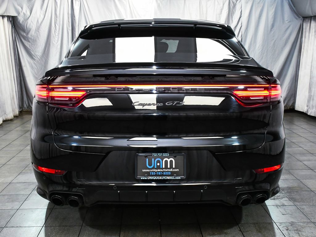 Used 2021 Porsche Cayenne GTS w/ Premium Package Plus image 5