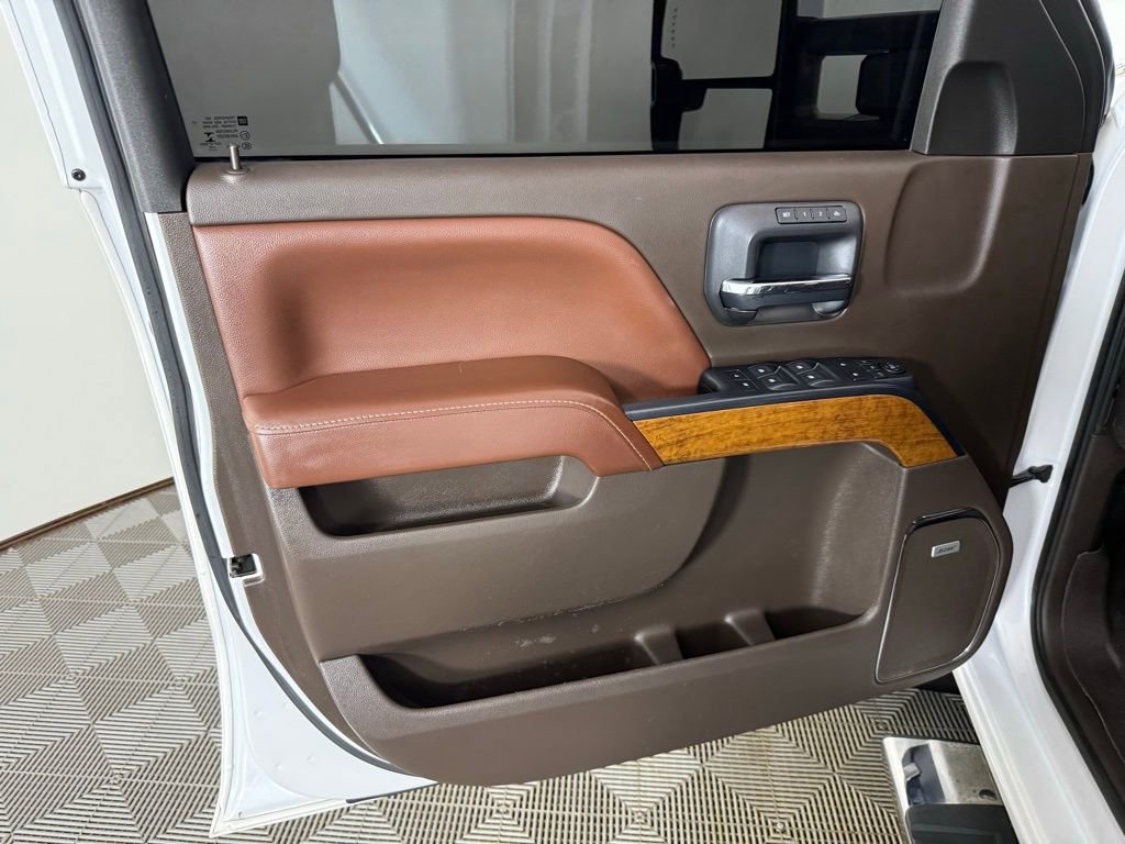 Used 2019 Chevrolet Silverado 3500 High Country w/ Duramax Plus Package image 13