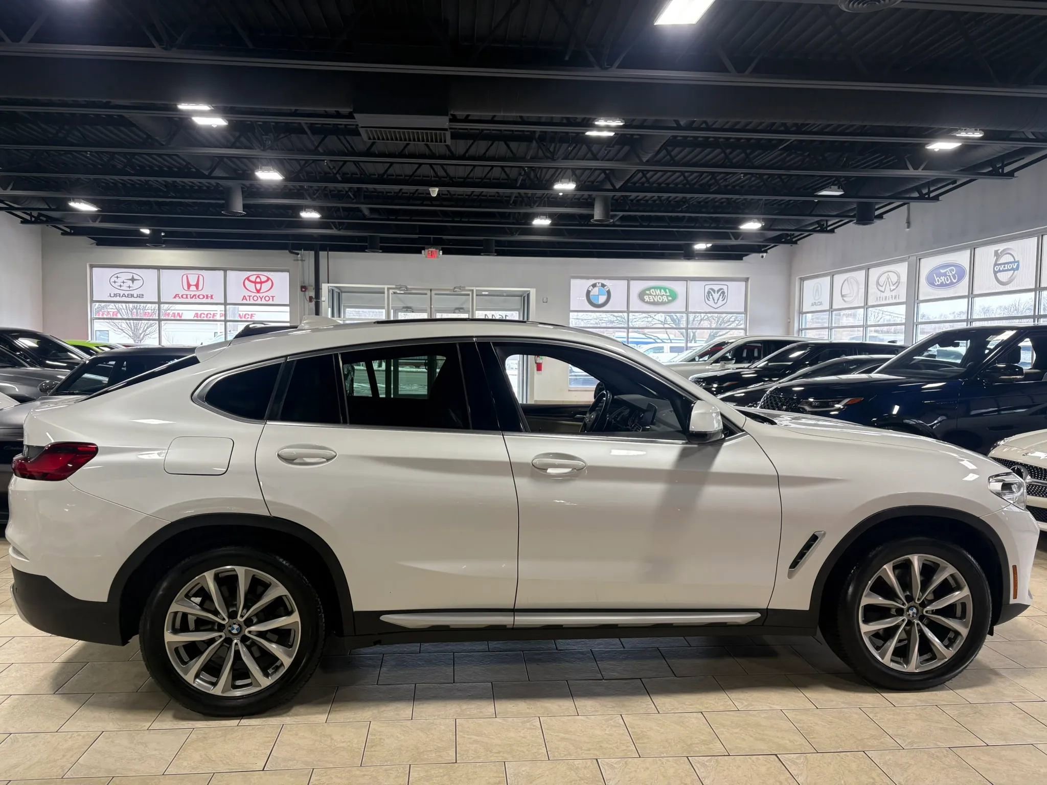 Used 2019 BMW X4 xDrive30i w/ Convenience Package AWD/4WD image 25