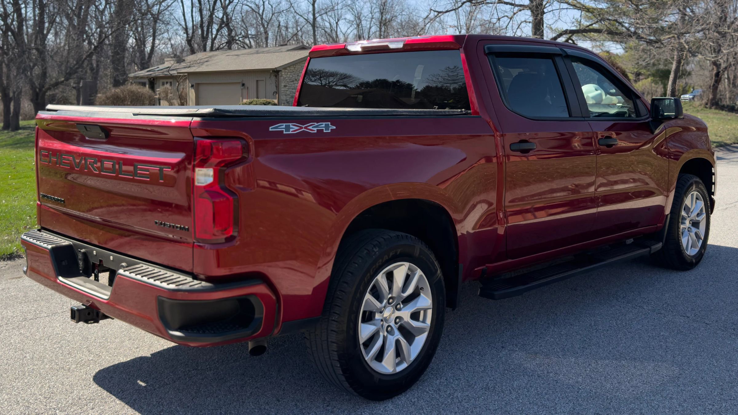 Used 2022 Chevrolet Silverado 1500 Custom w/ LPO, Dark Essentials Package AWD/4WD image 11