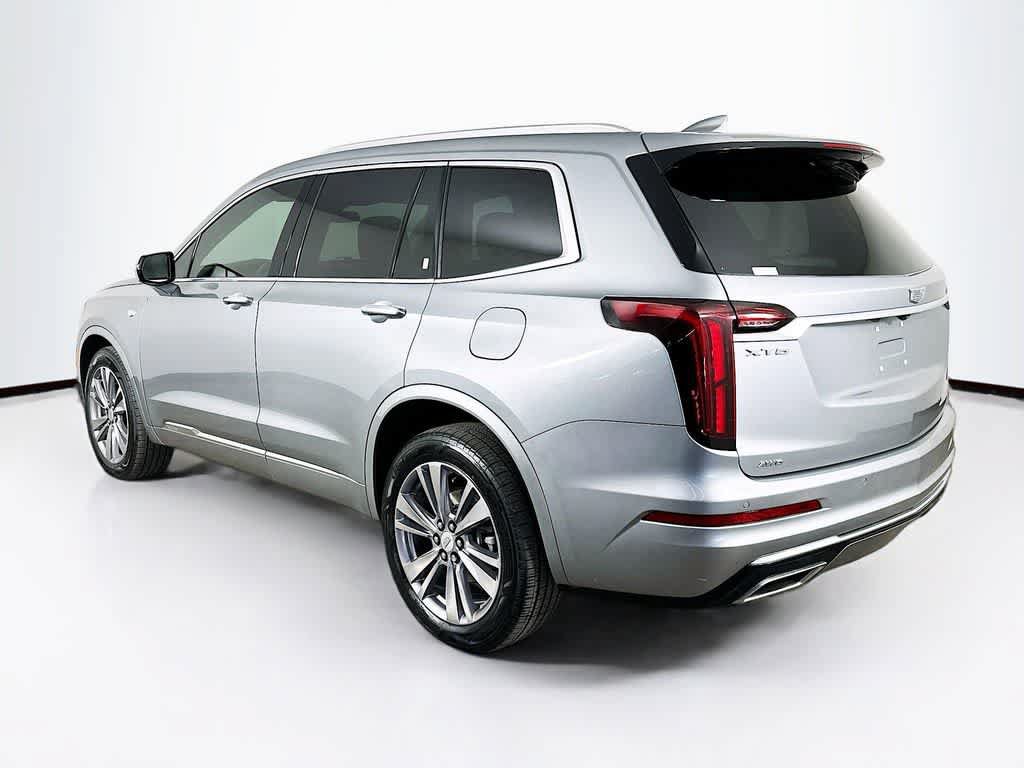 Used 2024 Cadillac XT6 Premium Luxury AWD/4WD image 4