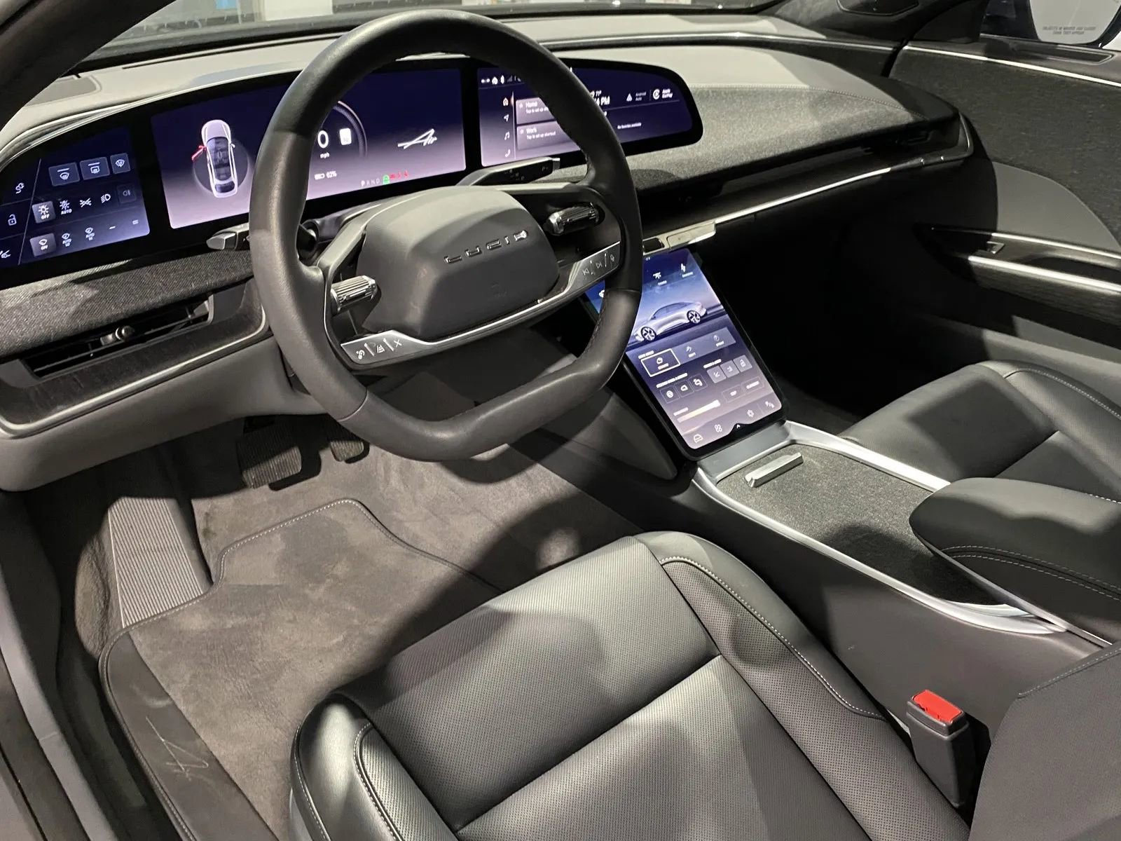 Used 2024 Lucid Air Pure image 10