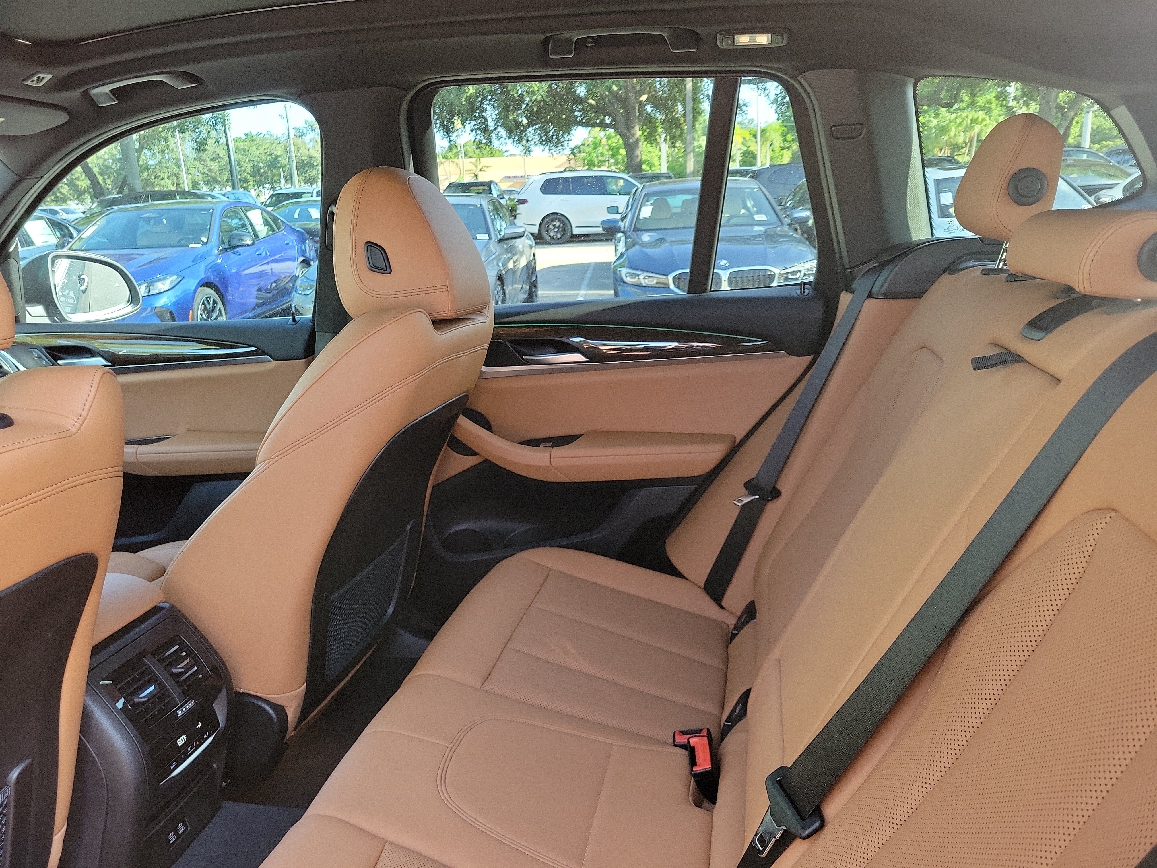 Used 2024 BMW X3 sDrive30i w/ Convenience Package RWD image 7