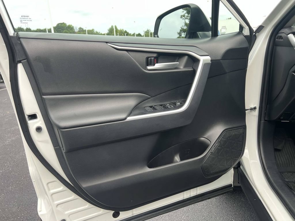 Used 2024 Toyota RAV4 XLE w/ Convenience Package FWD image 22