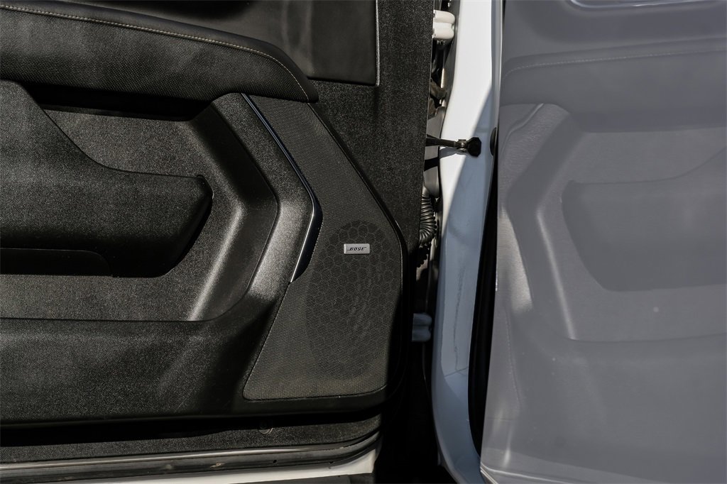 Used 2022 GMC Yukon XL SLT image 45