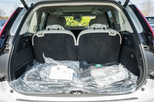 New 2026 Volvo XC90 T8 Ultra w/ Protection Package Premier image 10