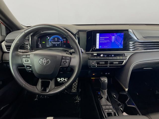 Used 2025 Toyota Camry SE image 21