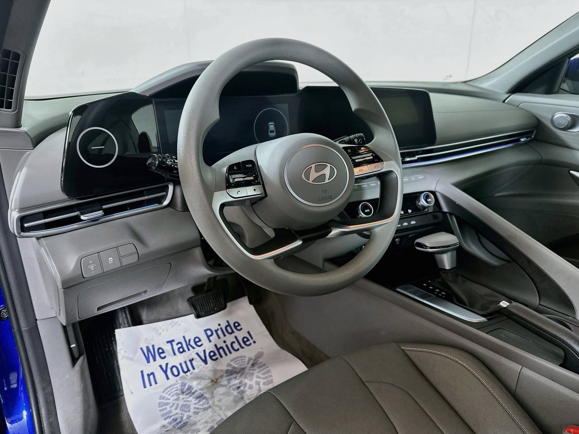Certified 2024 Hyundai Elantra SEL FWD image 9