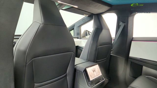 Used 2024 Tesla Cybertruck Cyberbeast AWD/4WD image 28
