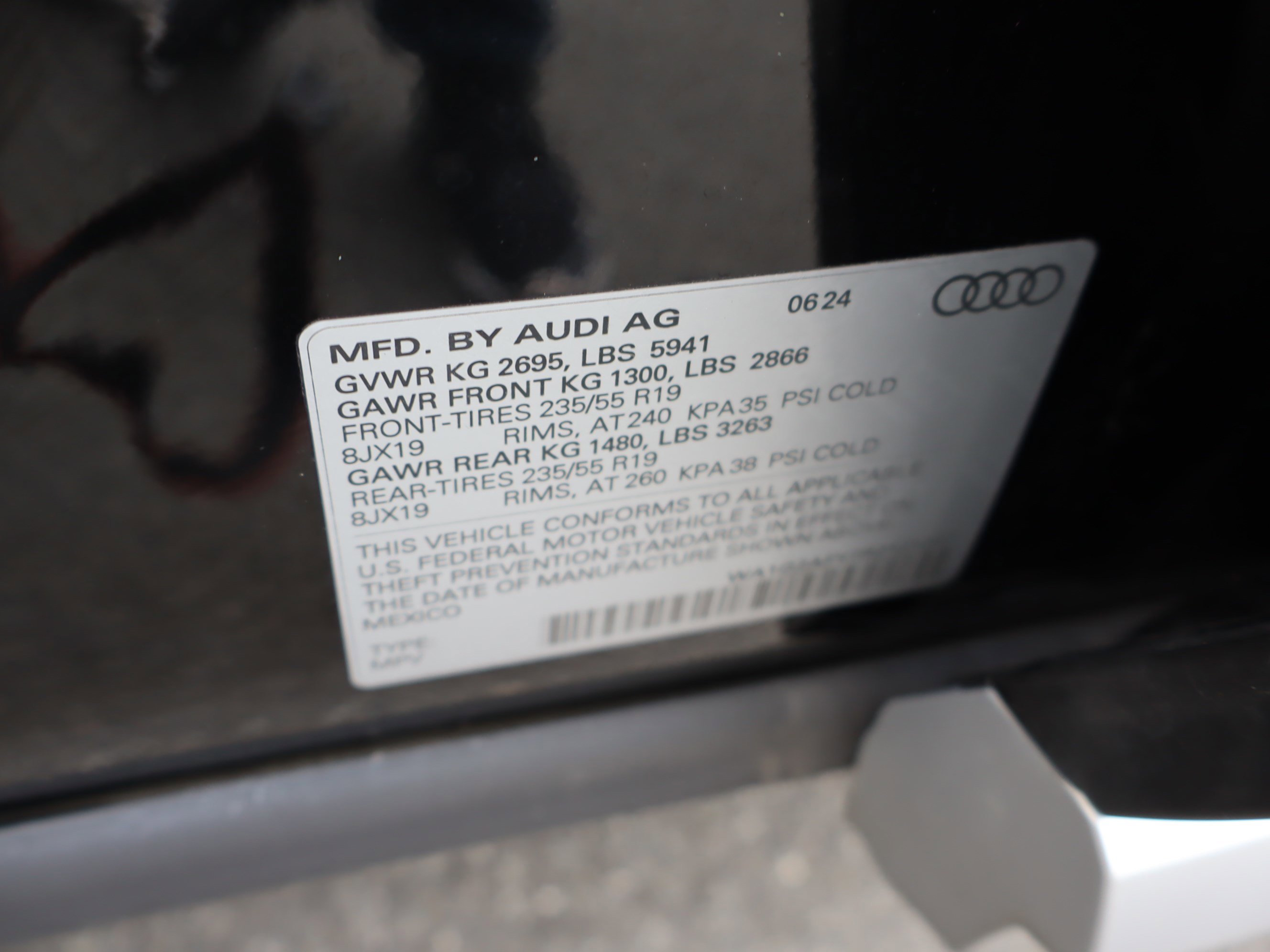 Used 2024 Audi Q5 e Premium image 43