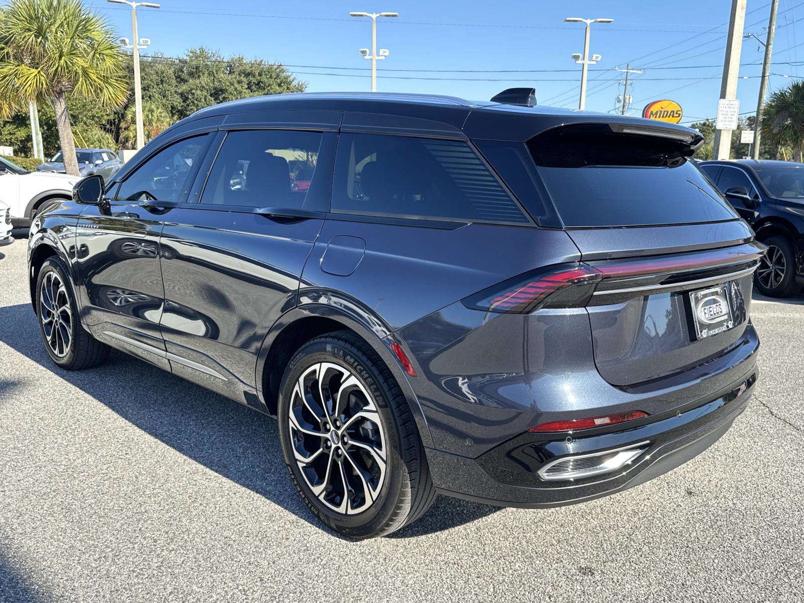 Used 2024 Lincoln Nautilus Reserve image 5