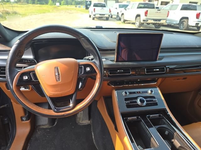 Used 2020 Lincoln Aviator Black Label w/ Dynamic Handling Package AWD/4WD image 13