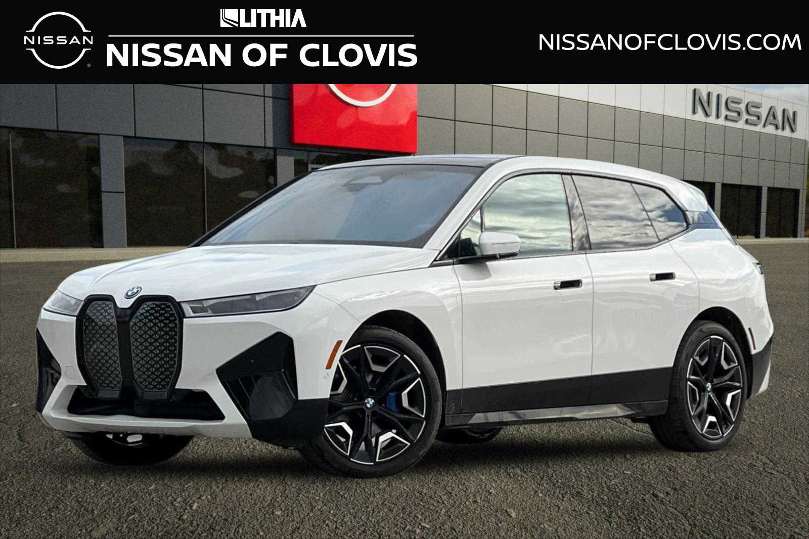 Used 2023 BMW iX xDrive50 w/ Sport Package video 1