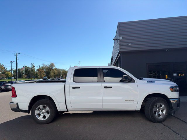 Used 2025 RAM 1500 Big Horn AWD/4WD image 2