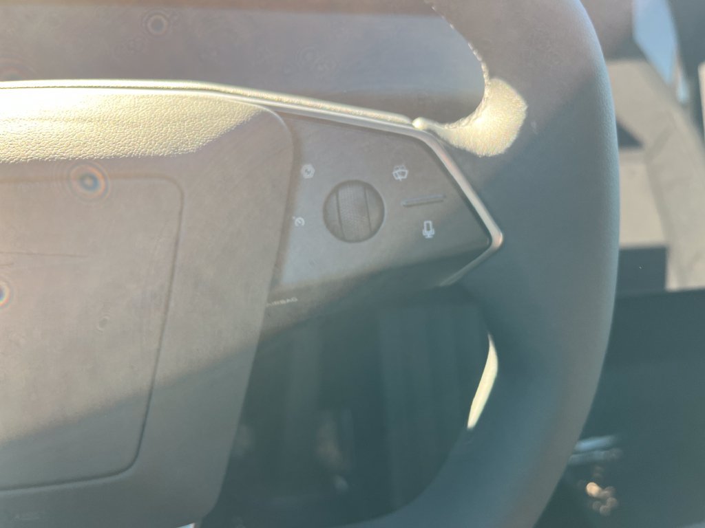 Used 2026 Tesla Cybertruck AWD Crew Cab image 44