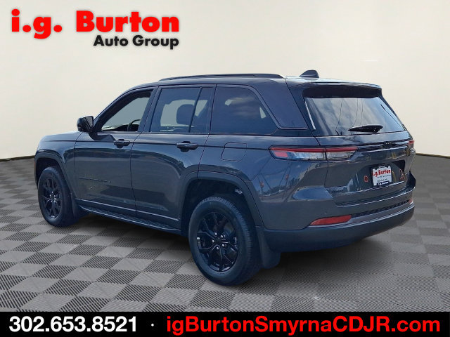 New 2026 Jeep Grand Cherokee Altitude AWD/4WD image 3