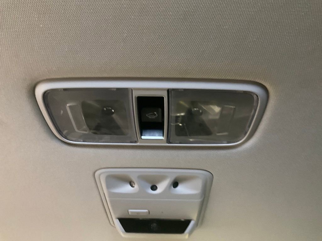 Used 2023 Kia Carnival SX Prestige image 38