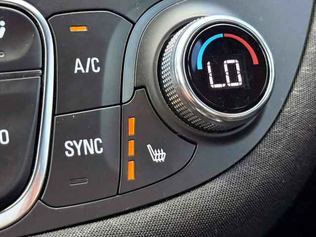 Used 2023 Chevrolet Malibu LT FWD image 29