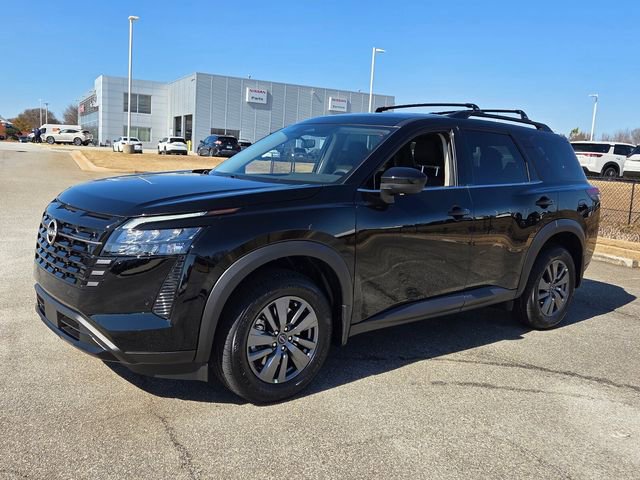New 2026 Nissan Pathfinder SV image 3