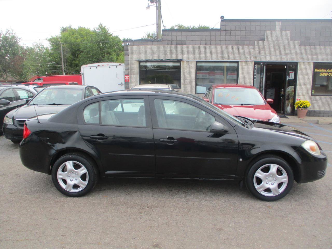 Used 2008 Chevrolet Cobalt LT w/ Preferred Equipment Group FWD image 2