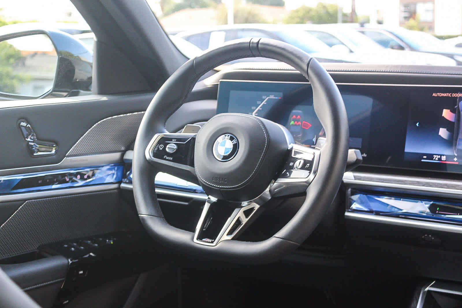 Used 2025 BMW 740i xDrive AWD/4WD image 15