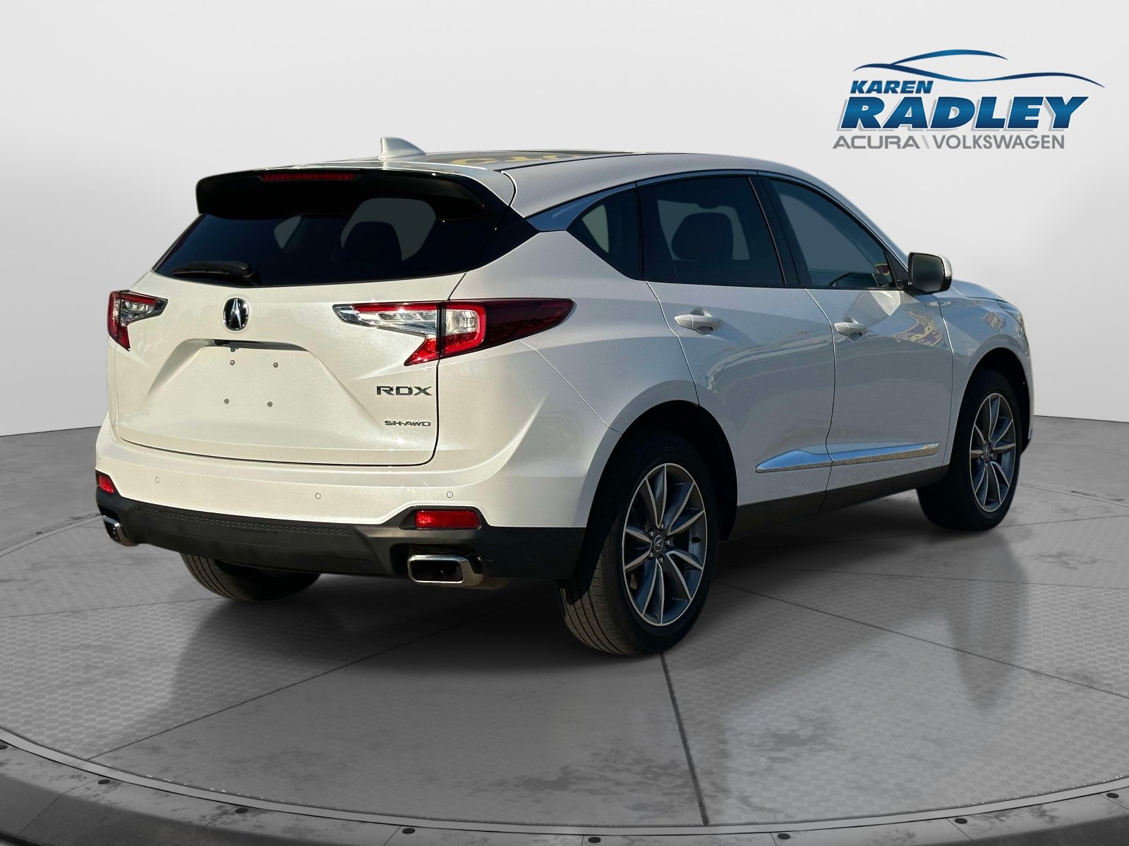 Certified 2023 Acura RDX w/ Technology Package AWD/4WD image 2