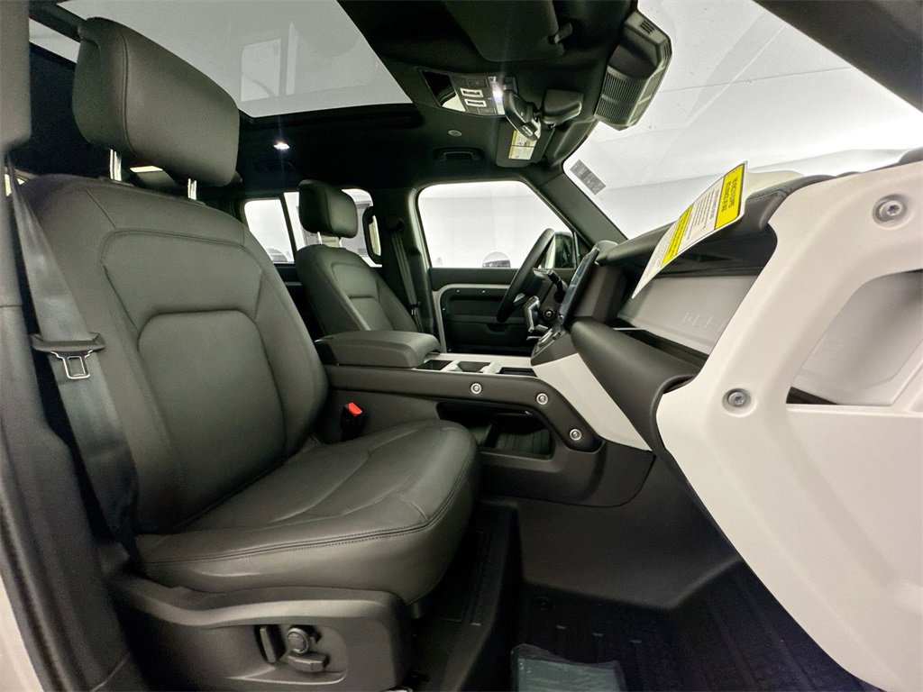 New 2026 Land Rover Defender 110 S image 28