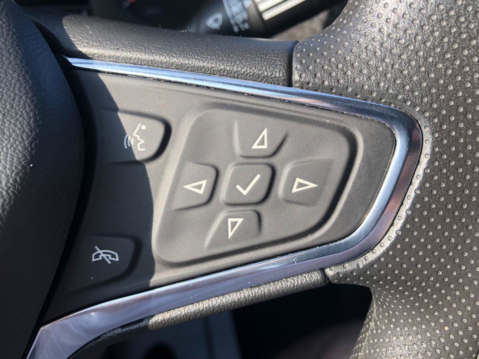 Used 2024 Chevrolet Malibu LT FWD image 24