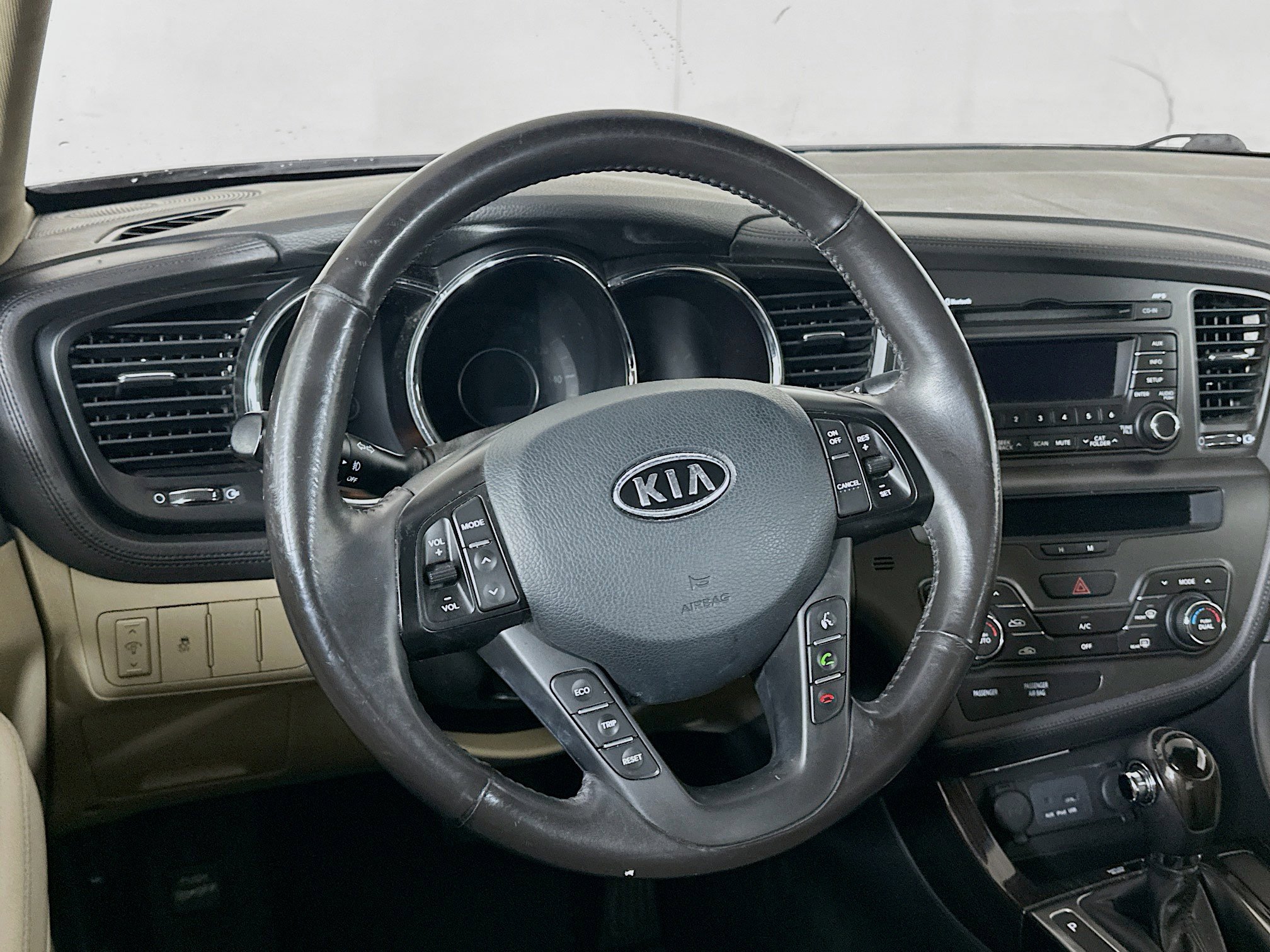 Used 2012 Kia Optima EX FWD image 24