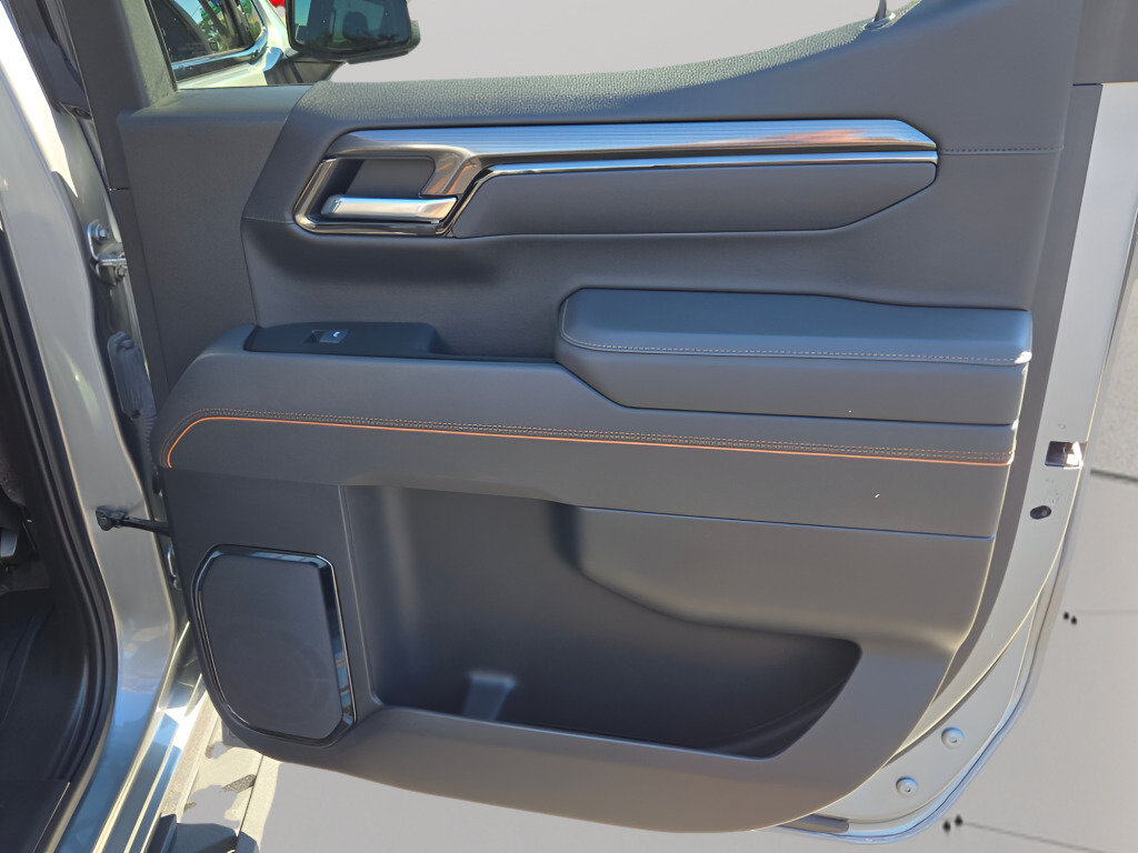 Certified 2025 GMC Sierra 1500 AT4 w/ AT4 Premium Package AWD/4WD image 10