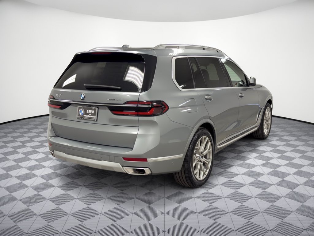 Used 2024 BMW X7 xDrive40i AWD/4WD image 9