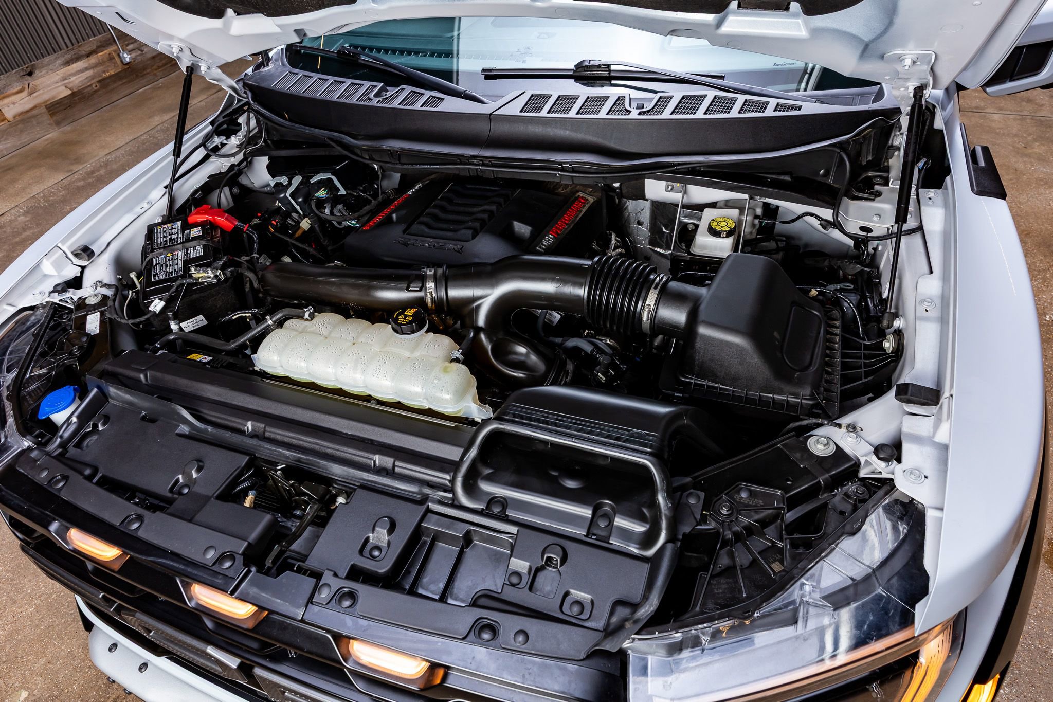 Used 2025 Ford F150 Raptor AWD/4WD image 41