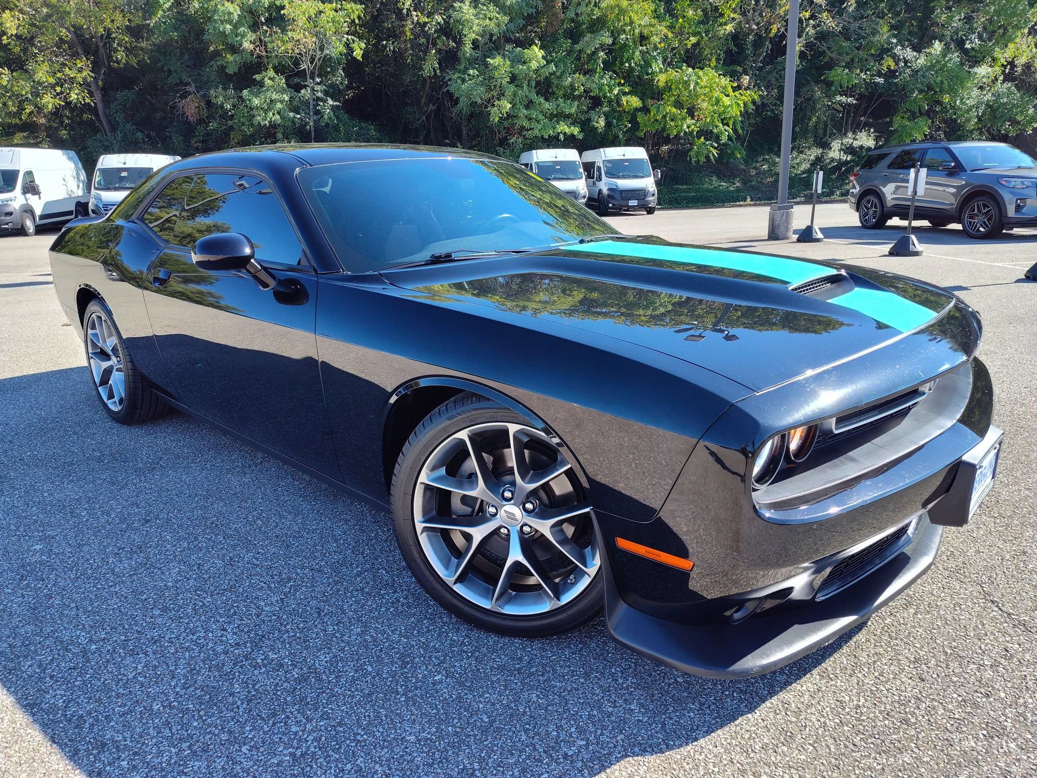 Used 2022 Dodge Challenger GT RWD image 2