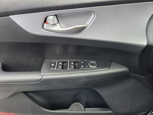 Used 2024 Kia Forte LXS FWD image 33
