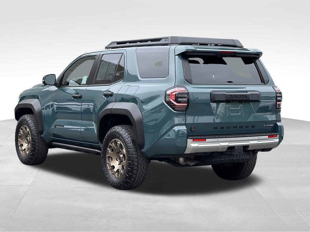 Certified 2025 Toyota 4Runner Trailhunter AWD/4WD image 3