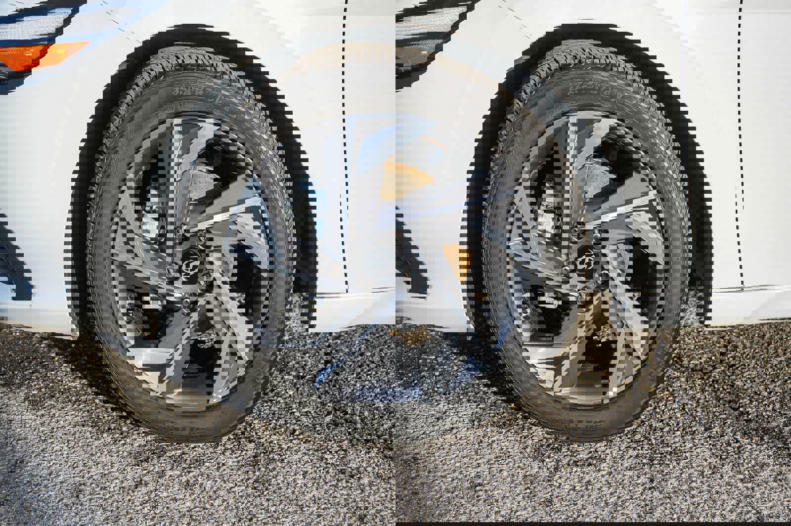 New 2025 Hyundai Elantra Sport image 4