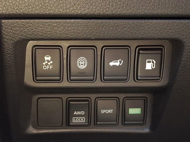 Used 2019 Nissan Rogue SV image 23