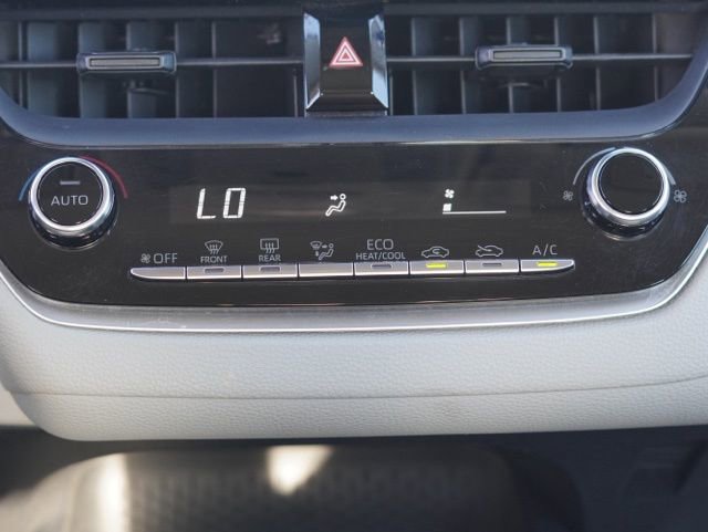 Used 2022 Toyota Corolla LE w/ Carpet Mat Package (TMS) image 25