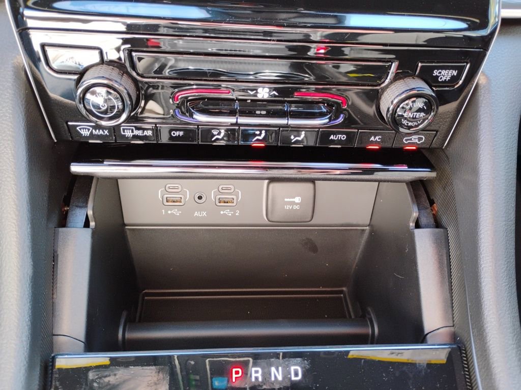 New 2025 Jeep Grand Cherokee Laredo w/ Trailer Tow Package image 23