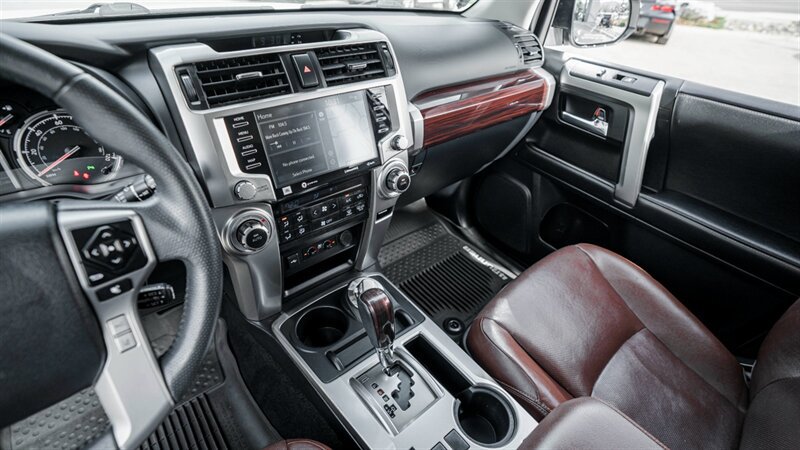 Used 2020 Toyota 4Runner Limited AWD/4WD image 33