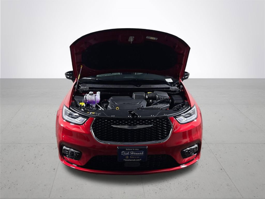 New 2026 Chrysler Pacifica Limited image 22