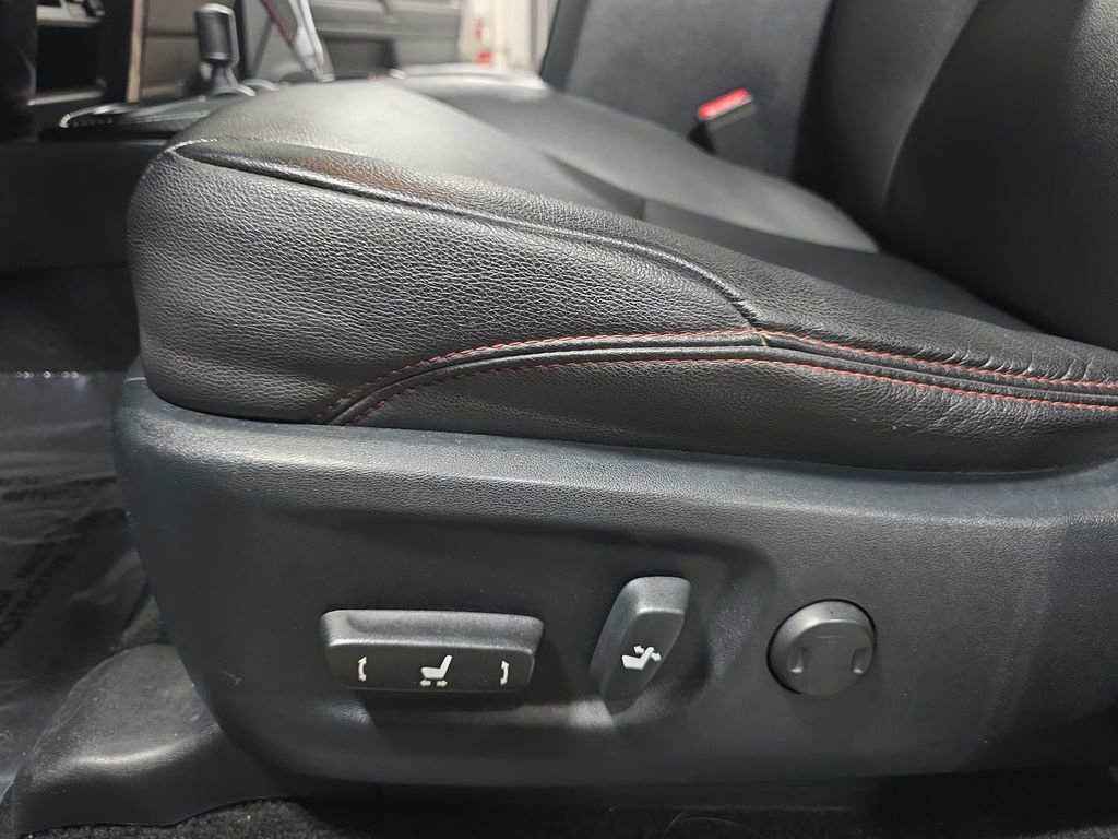 Used 2022 Toyota 4Runner TRD Off-Road Premium image 28