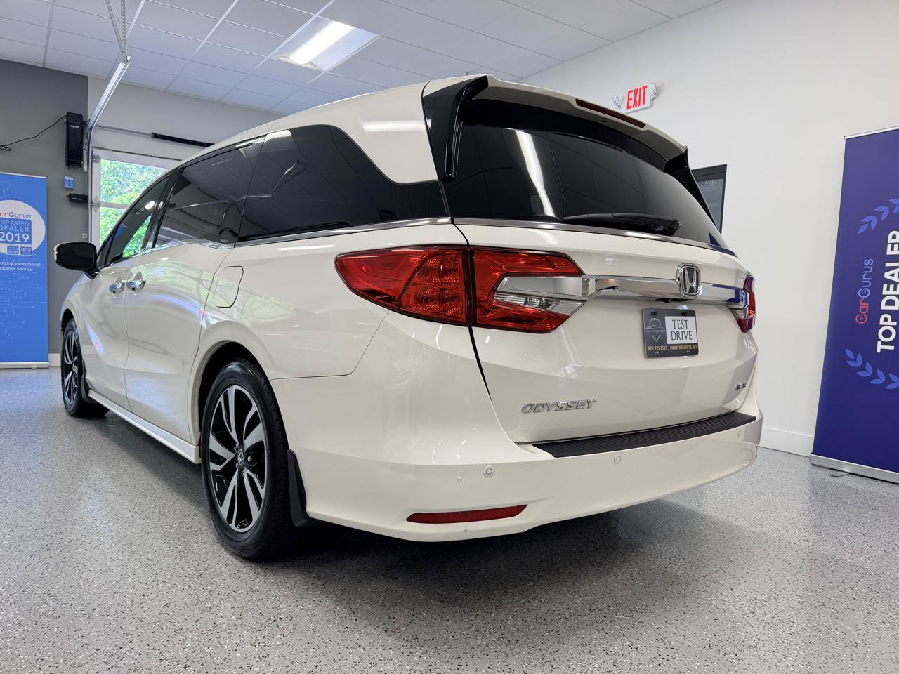 Used 2019 Honda Odyssey Elite image 5