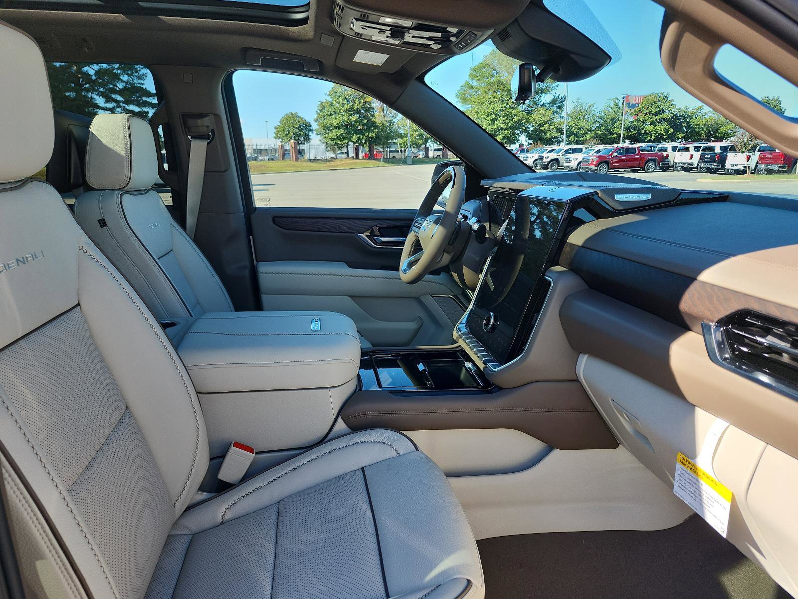 New 2026 GMC Yukon Denali image 6