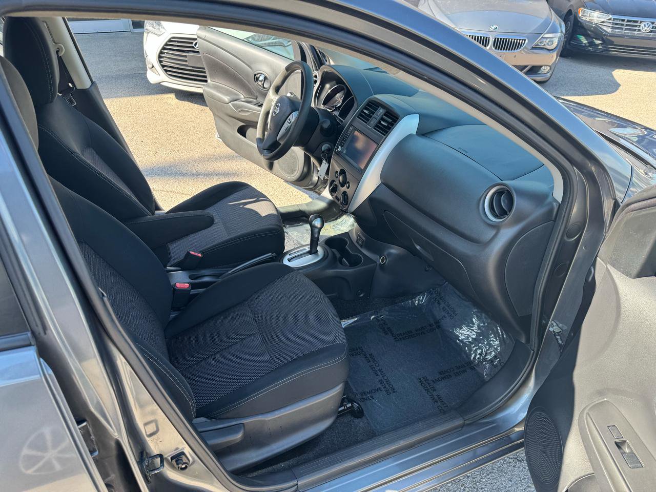 Used 2018 Nissan Versa SV image 19