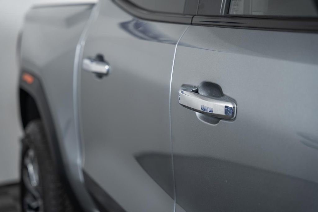 Used 2026 GMC Canyon Denali image 15