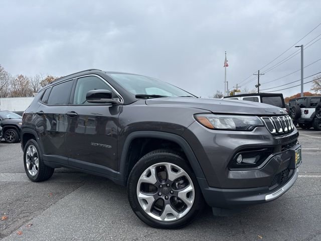 Used 2022 Jeep Compass Limited image 1