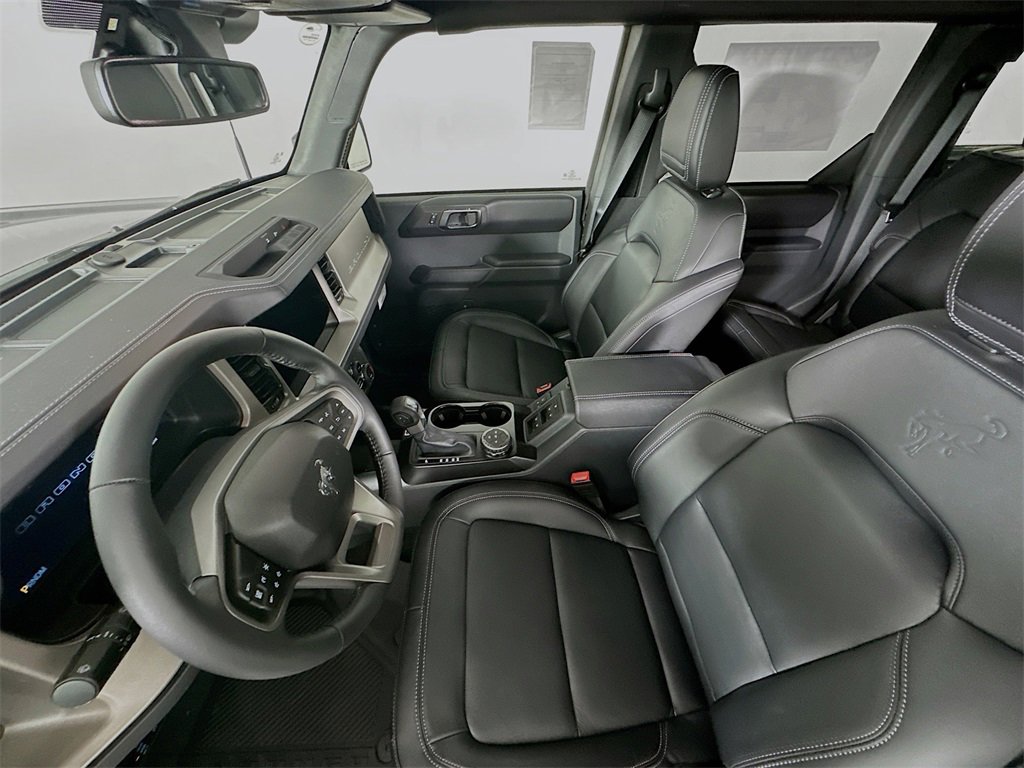 New 2025 Ford Bronco Outer Banks image 11