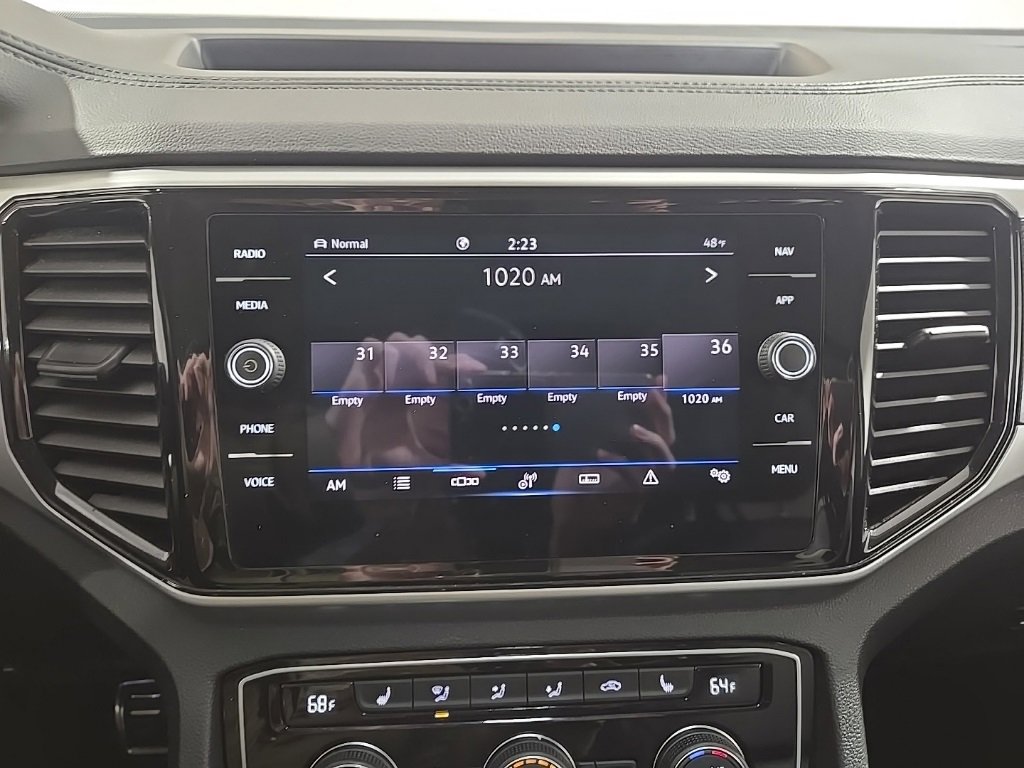 Used 2023 Volkswagen Atlas SEL R-Line image 11